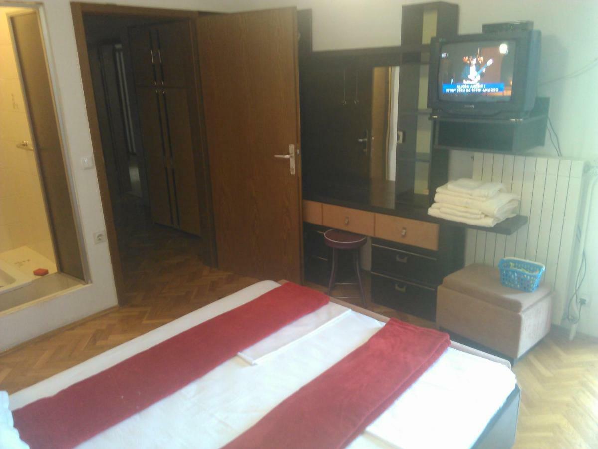 Viki Apartment Кастав Екстериор снимка