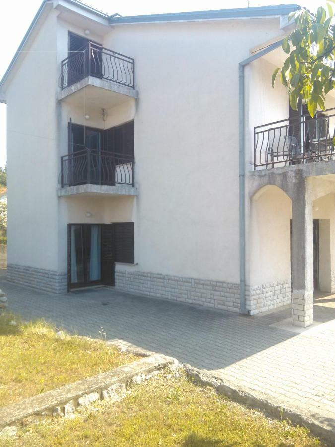 Viki Apartment Кастав Екстериор снимка