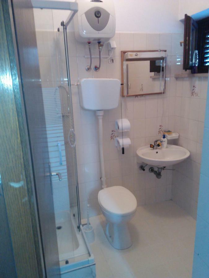 Viki Apartment Кастав Екстериор снимка